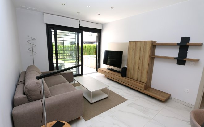 Resale - Apartment -
Playa Flamenca - Costa Blanca