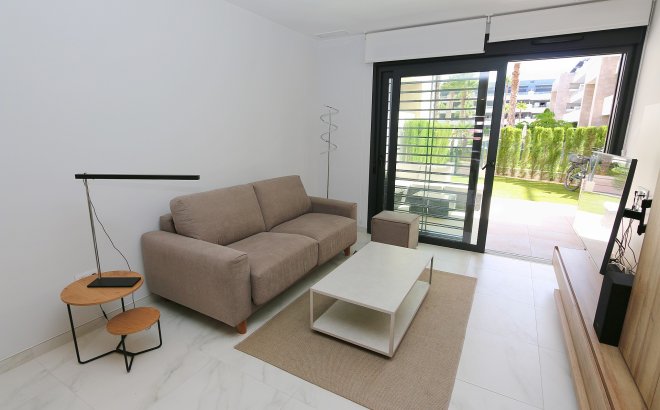 Resale - Apartment -
Playa Flamenca - Costa Blanca