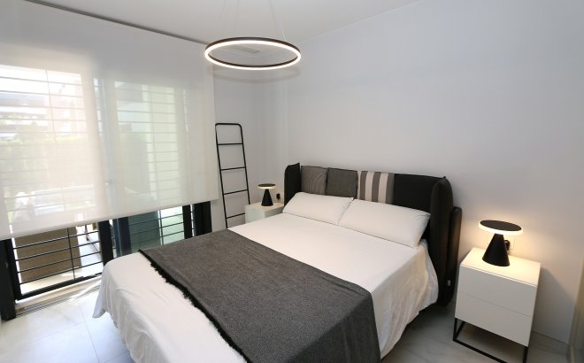 Resale - Apartment -
Playa Flamenca - Costa Blanca