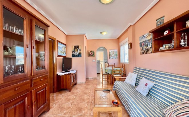 Resale - Bungalow -
Torrevieja - Centro