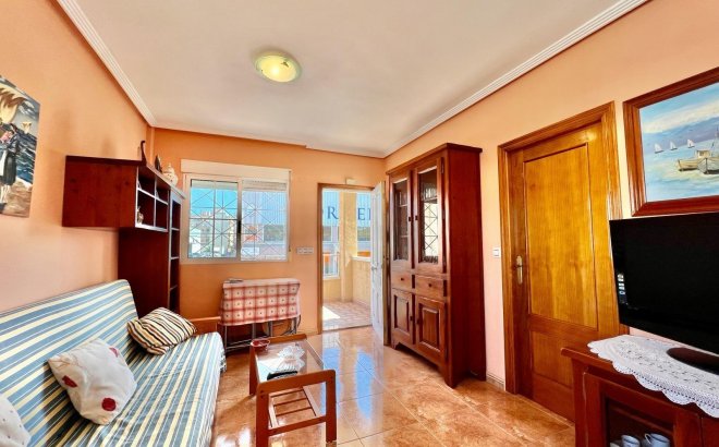 Resale - Bungalow -
Torrevieja - Centro