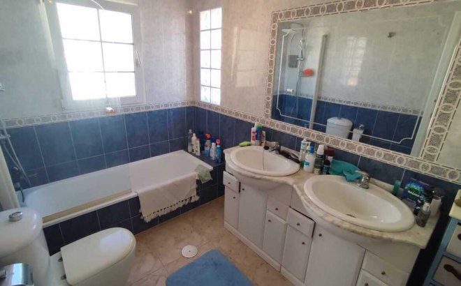 Resale - Town House -
Playa Flamenca - Costa Blanca