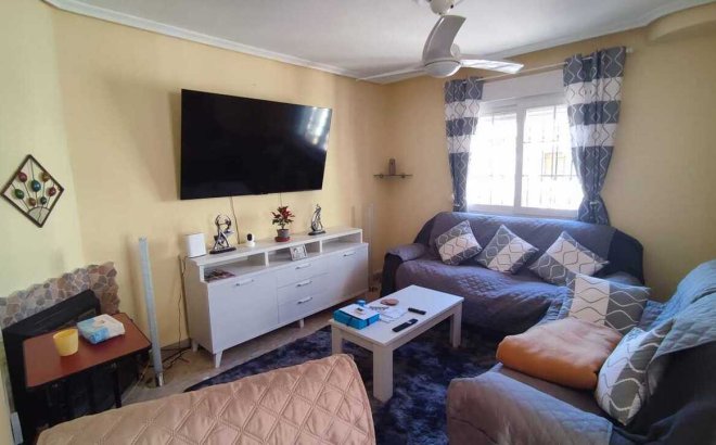 Resale - Town House -
Playa Flamenca - Costa Blanca