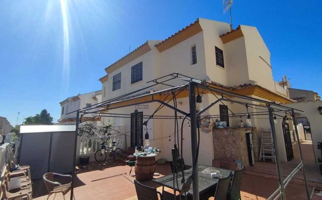 Resale - Town House -
Playa Flamenca - Costa Blanca