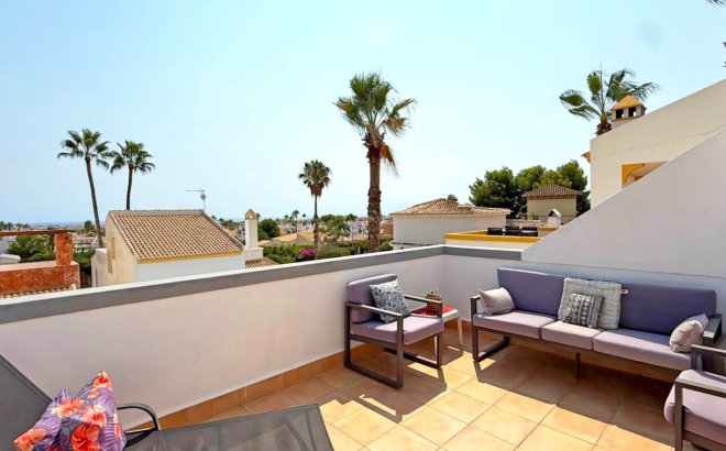 Revente - Villa -
Orihuela Costa - Costa Blanca