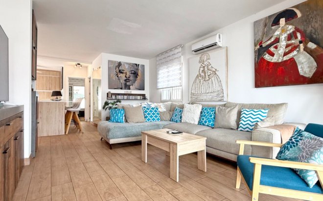 Revente - Villa -
Orihuela Costa - Costa Blanca