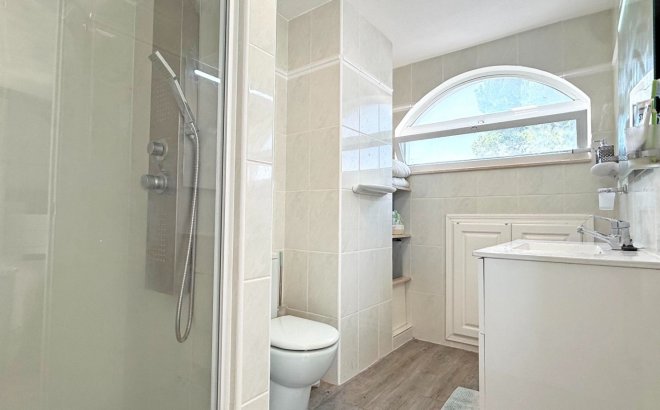 Revente - Villa -
Orihuela Costa - Costa Blanca