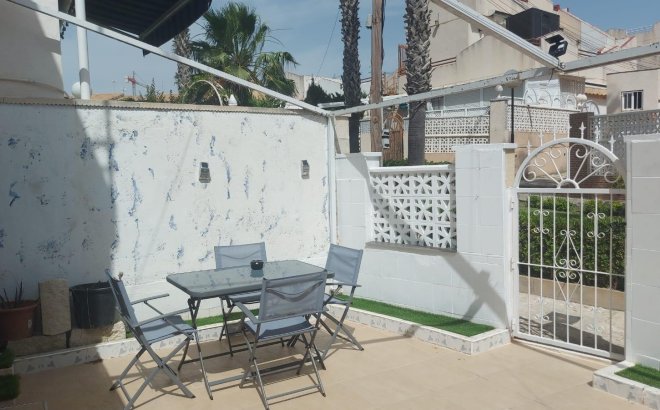Resale - Bungalow -
Torrevieja - Los Balcones