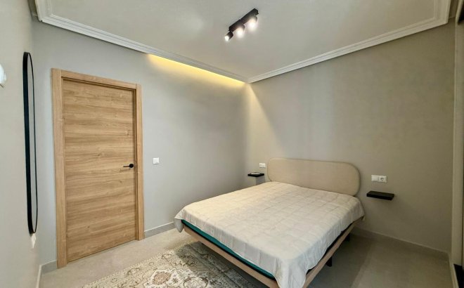 Resale - Apartment -
Torrevieja - Playa del Cura