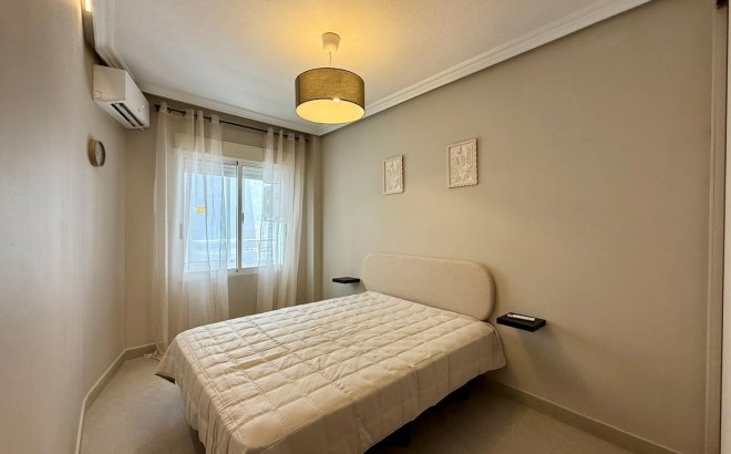 Resale - Apartment -
Torrevieja - Playa del Cura