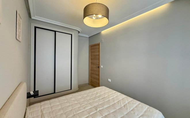 Resale - Apartment -
Torrevieja - Playa del Cura