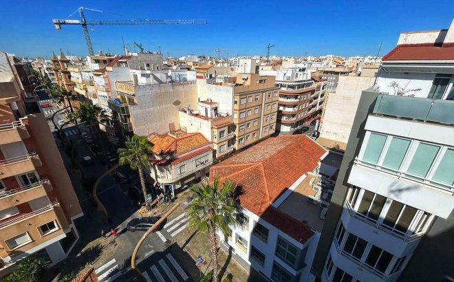 Resale - Penthouse -
Torrevieja - Centro