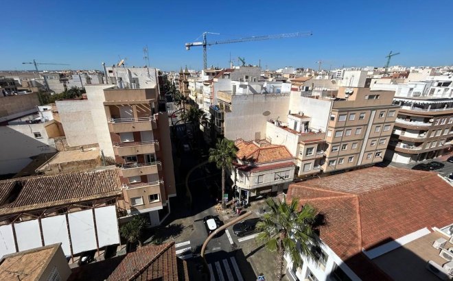 Resale - Penthouse -
Torrevieja - Centro