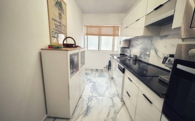 Resale - Penthouse -
Torrevieja - Centro
