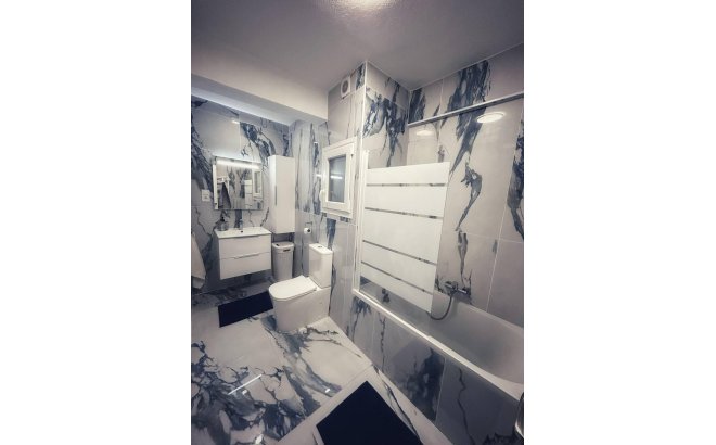 Resale - Penthouse -
Torrevieja - Centro