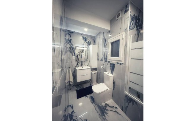 Resale - Penthouse -
Torrevieja - Centro