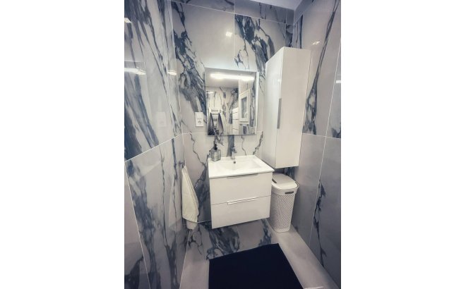 Resale - Penthouse -
Torrevieja - Centro