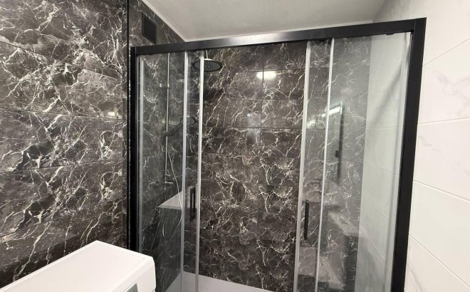 Resale - Apartment -
Torrevieja - Centro