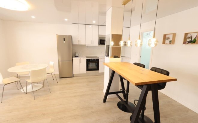 Resale - Apartment -
Torrevieja - Costa Blanca