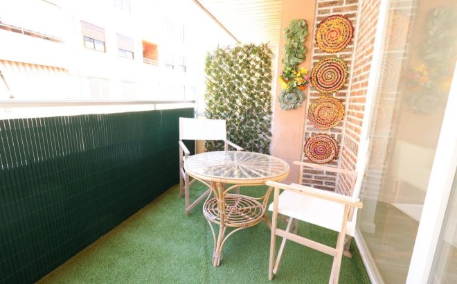 Resale - Apartment -
Torrevieja - Costa Blanca