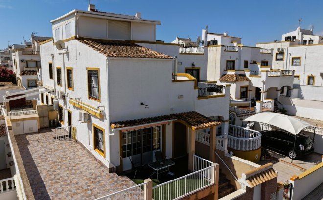 Resale - Quad House -
Torrevieja - Costa Blanca