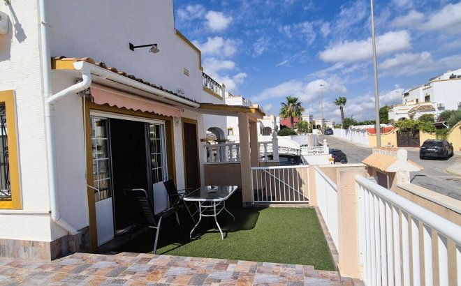 Resale - Quad House -
Torrevieja - Costa Blanca