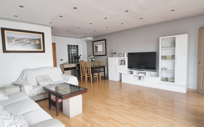 Resale - Quad House -
Torrevieja - Costa Blanca