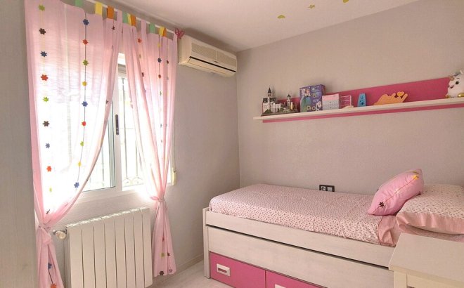 Resale - Quad House -
Torrevieja - Costa Blanca