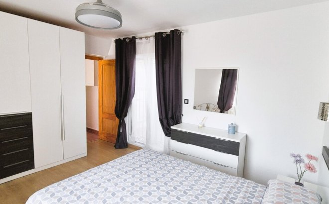 Resale - Quad House -
Torrevieja - Costa Blanca