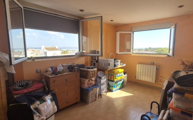 Resale - Quad House -
Torrevieja - Costa Blanca