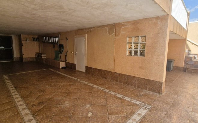 Resale - Quad House -
Torrevieja - Costa Blanca