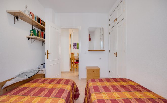 Resale - Bungalow -
Torrevieja - Costa Blanca