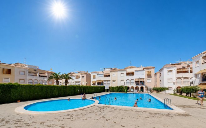 Resale - Bungalow -
Torrevieja - Costa Blanca