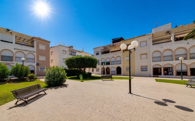 Resale - Bungalow -
Torrevieja - Costa Blanca