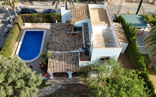 Resale - Villa -
Cabo Roig - Costa Blanca