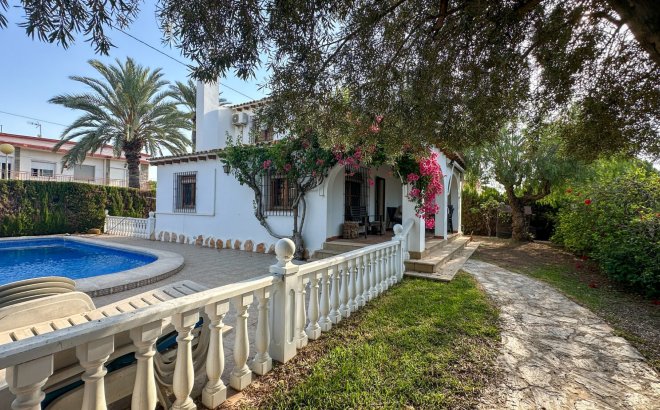 Resale - Villa -
Cabo Roig - Costa Blanca