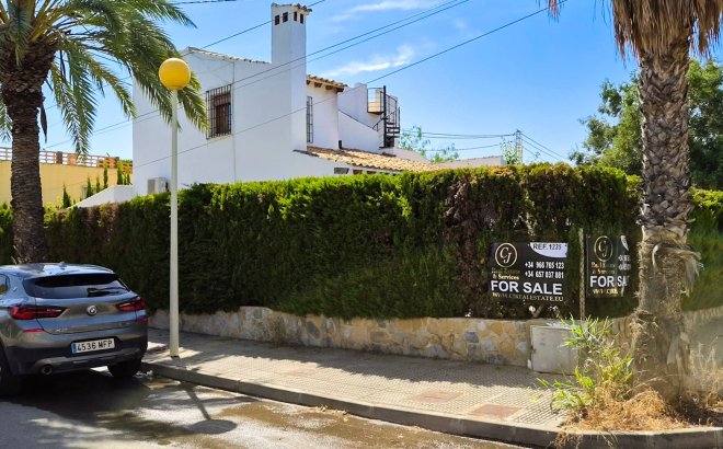 Resale - Villa -
Cabo Roig - Costa Blanca