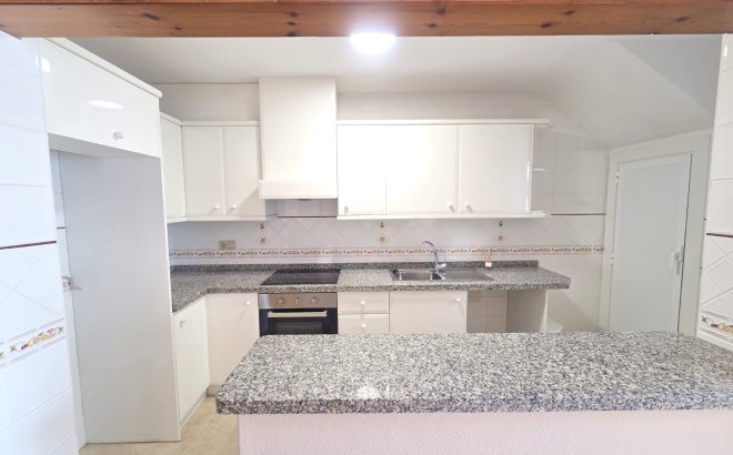 Resale - Bungalow -
Villamartin - Costa Blanca