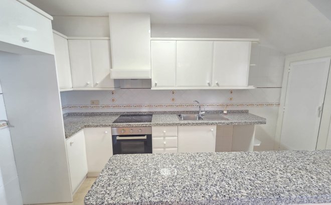 Resale - Bungalow -
Villamartin - Costa Blanca