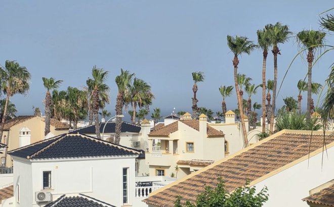 Resale - Bungalow -
Villamartin - Costa Blanca