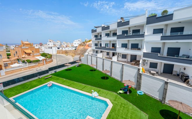 Resale - Apartment -
Torrevieja - Costa Blanca