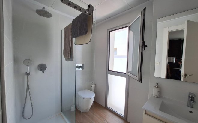 Resale - Villa -
Torrevieja - Los Frutales
