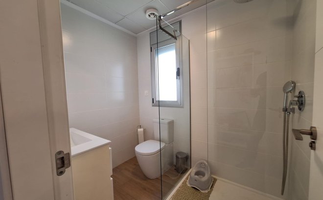 Resale - Villa -
Torrevieja - Los Frutales