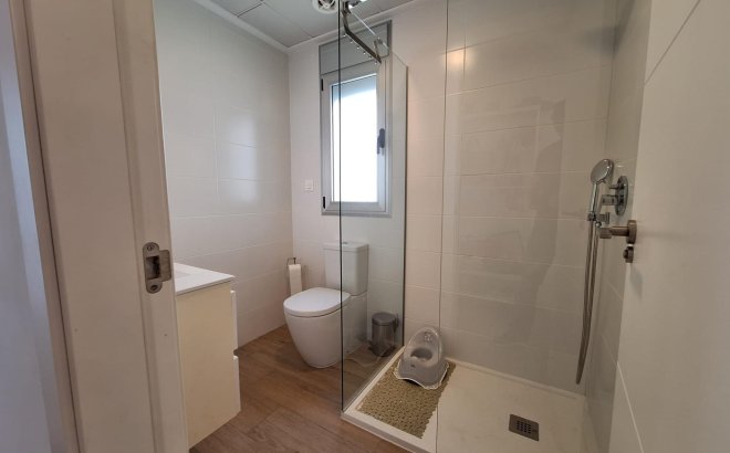 Resale - Villa -
Torrevieja - Los Frutales
