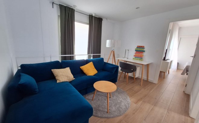 Resale - Villa -
Torrevieja - Los Frutales