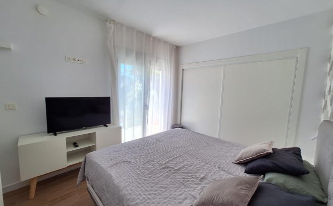 Resale - Villa -
Torrevieja - Los Frutales
