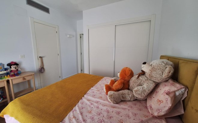 Resale - Villa -
Torrevieja - Los Frutales
