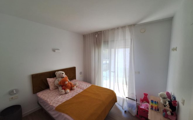 Resale - Villa -
Torrevieja - Los Frutales