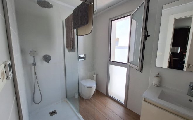 Resale - Villa -
Torrevieja - Los Frutales