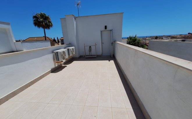 Resale - Villa -
Torrevieja - Los Frutales